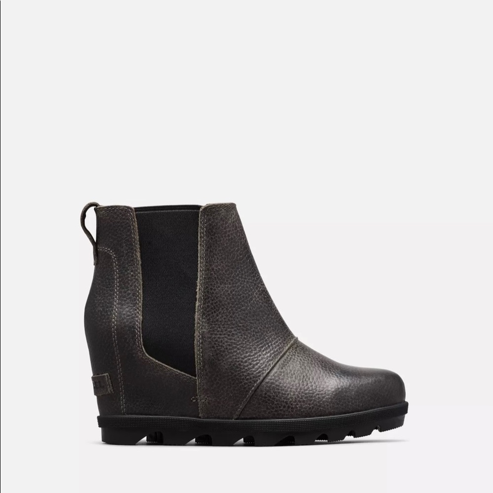 Sorel: WOMEN'S JOAN OF ARCTIC™ WEDGE II CHELSEA BOOTIE (Quarry 5.5)